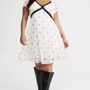 Torrid Mesh Babydoll Mini Dress Plus Sz 2 Lace Polka Dot & Bows Whisper White